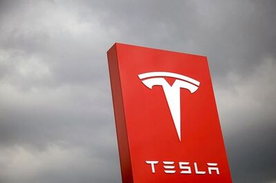Tesla's Stock Sputters as Signs of Competition Increase