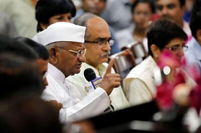 Ralegan observes token fast in support of Anna
