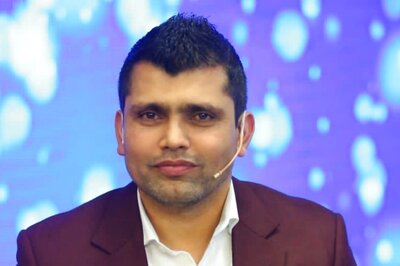 'MS Dhoni, Suresh Raina Came To Settle Down': Kamran Akmal Recalls Heated Exchange With Ishant Sharma