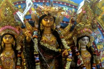 West Bengal Durga Puja Committees to Get Rs 50,000 Govt Grant Each for Second Year