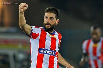 ISL 2014: Top-placed Kolkata square off against Kerala Blasters