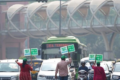 Delhi Govt Launches 'Red Light On, Gaadi Off' Campaign Amid Rising Pollution