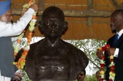 Zuma fans mar Satyagrah celebration