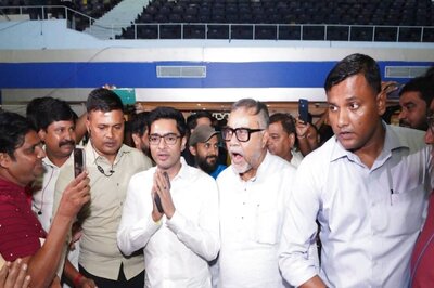 TMC Leaders Detained During Dharna at Krishi Bhawan for Release of Funds to Bengal, Released Hours Later