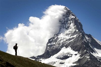 Trains Resume Service in Snowbound Swiss Ski Resort