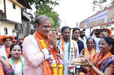 Shiv Sena UBT Workers Vandalise BJP Pick Mihir Kotecha’s Mulund War Room Over Money Distribution Charges