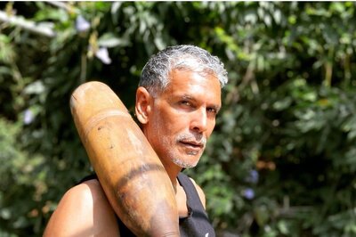 Milind Soman Can Easily Instruct You to Exercise Regardless of Time and Place