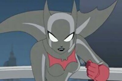Batwoman back as 'lipstick lesbian'