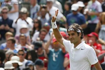 Roger Federer at his best in Wimbledon opener; Tsonga, Wawrinka progress as well