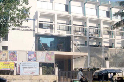 Mumbai: Student dies after falling from college