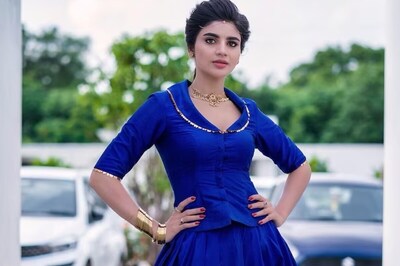 Jabardasth Fame Varsha Slays Traditional Look And Exudes Elegance In Blue Lehenga