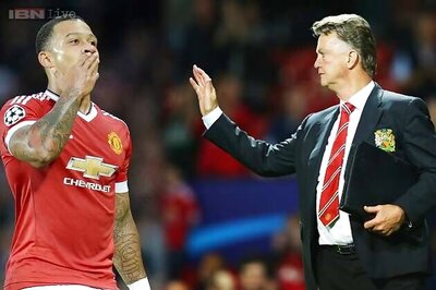 Louis van Gaal wants to 'kiss' Manchester United hero Memphis Depay