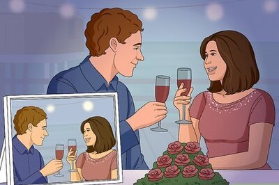 How to Select a Proper Gift for a One Month Anniversary