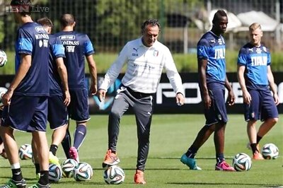 World Cup 2014: Italians relying on fruits to deal with the extreme heat