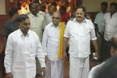 DMK reminded of free rice, TV promises
