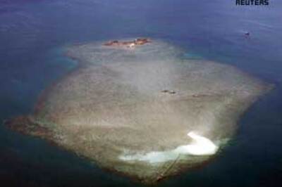 Magnitude 6.4 quake jolts Bali, injuring seven