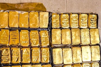 DRI Seizes Gold Worth Rs 6.21 Crore at Mumbai Airport; Four Held
