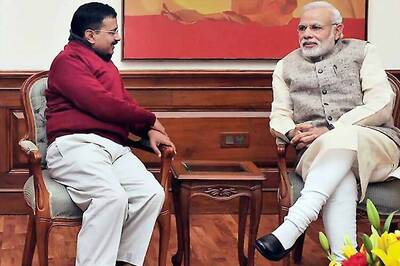 Arvind Kejriwal thanks Narendra Modi for following him on Twitter