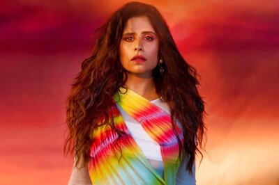 Sai Tamhankar’s Trippy Fusion Saree Look Will Drive Your Mid-week Blues Away