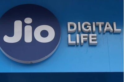 Reliance Jio Q3 Profit Rises 12.3% to Rs 5,208 Crore