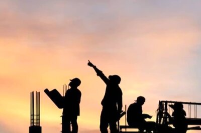 India's Manufacturing Sector Growth Slips to 8-month Low in September