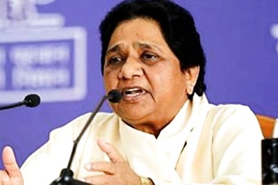 In Past 10 Yrs, SP and BJP Govts Gave Anarchy, Jungle Raj to UP: Mayawati