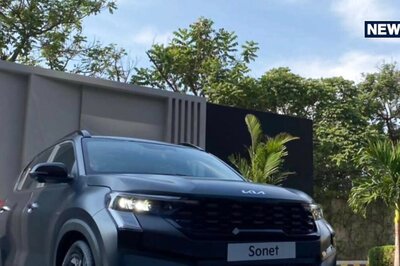Kia Sonet to Get New Entry-Level Trim With Sunroof? Here's What Rumour Says