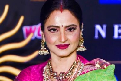 When Unmarried Rekha Sported Sindoor at Rishi Kapoor, Neetu's Wedding and Stole Their Thunder