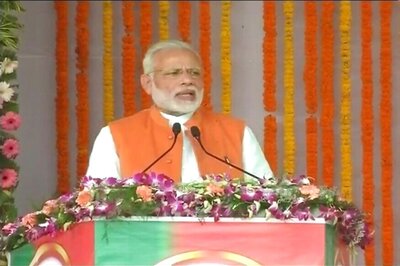 Demonetisation Has Forced Corrupt to Take Sleeping Pills: PM Modi in Ghazipur