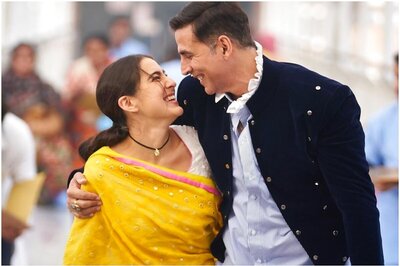 Akshay Kumar Begins Shooting for Atrangi Re, Sara Ali Khan Welcomes Him with Shoutout