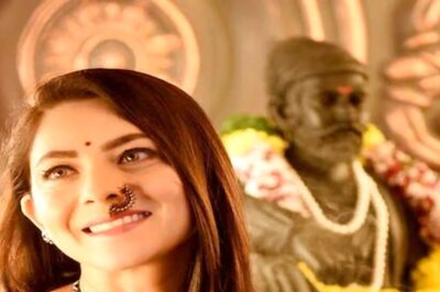 Fans Love Sonalee Kulkarni's Marathi Mulgi Look For Shivaji Jayanti. See Pics