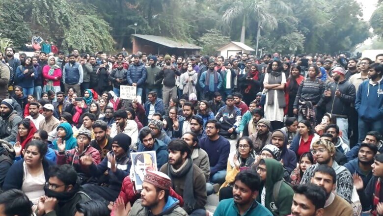 JNU Violence: Two Who Featured in TV Channel Sting Op Among 49 Asked to Join Probe by Delhi police