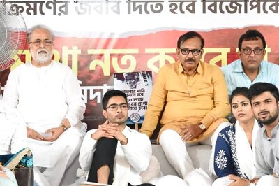 TMC's Indefinite Sit-in Protest Outside Raj Bhavan Enters Fourth Day