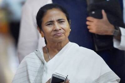 OPINION | Mamata Banerjee Takes Hindu Sentiments for Granted on Durga Idol Immersion Row, Says Swapan Dasgupta