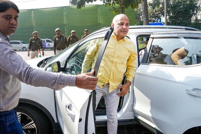 Sisodia Arrested in Delhi Liquor Scam; AAP to Hit Streets Across India in Protest Today