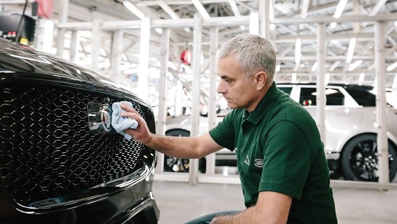 Manchester United Manager Jose Mourinho is the 100,000th Jaguar F-Pace Customer [Video]
