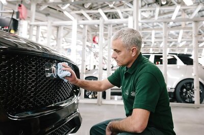Manchester United Manager Jose Mourinho is the 100,000th Jaguar F-Pace Customer [Video]