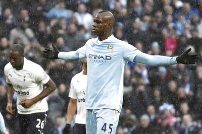 Balotelli gives Man City 3-2 win over Spurs