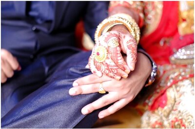Covid-19 Lockdown Compels Couple to Wed Midway on Assam-Bengal Border