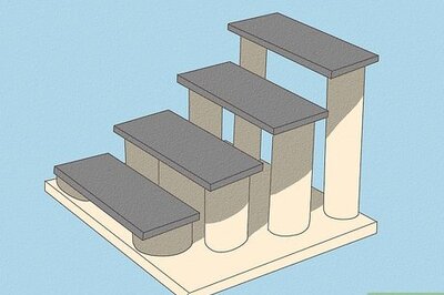 How to Choose a Ramp or Stairs for Your Cat