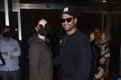 Vicky Kaushal Keeps Katrina Kaif Close As They Get Papped, Fans Call Them 'Most Genuine'
