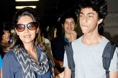 Does Shah Rukh want a normal life for his kids?