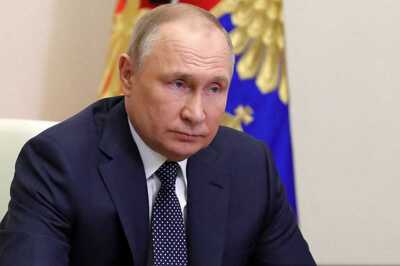 Putin Warns the West: Russia Cannot Be Isolated or Held Back