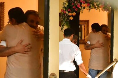 Pamela Chopra Death: Aamir Khan Hugs Uday Chopra, Offers Condolences With Ex-Wife Kiran Rao; Watch