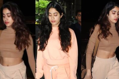 Janhvi Kapoor Blends Comfort With Style for Her Latest Airport Look; Seen Yet?