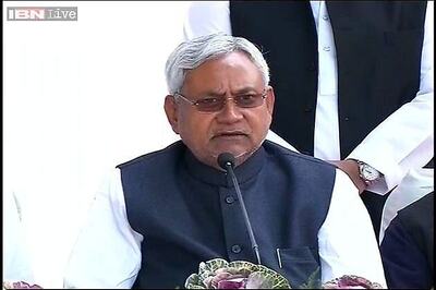 Nitish Kumar to meet governor on Monday to stake claim to form government