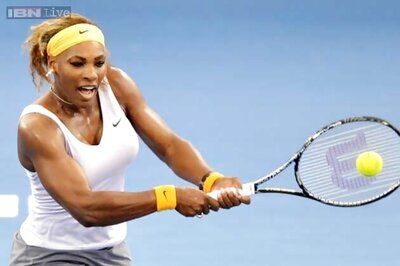 Serena Williams beats Azarenka, defends Brisbane title