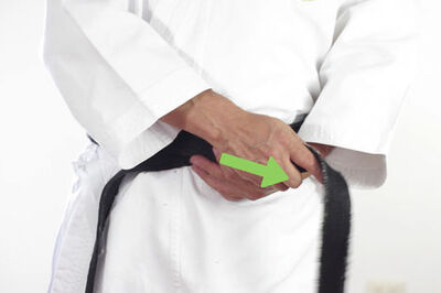 2 Quick Ways to Tie a BJJ or GI Belt for Jiu-Jitsu