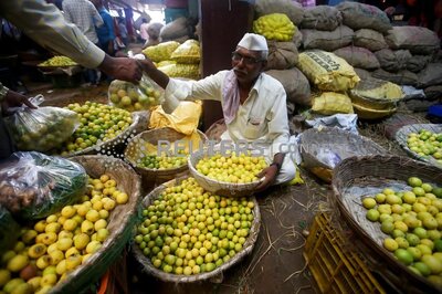 India Inflation Likely Softened to Nine-Month Low in November: Report
