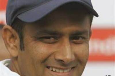 India draw first blood under Captain Kumble